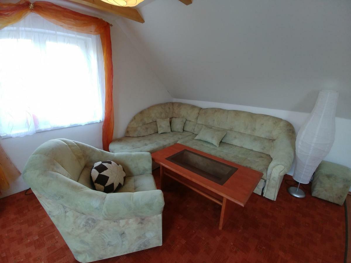 Podkrovi - Ubytovani Brdy Bohutin  Bagian luar foto
